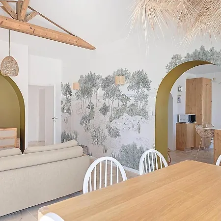 Feet In The Water, 100 M From The Center *