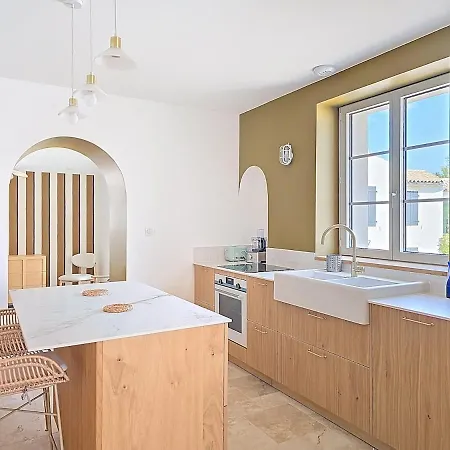 Tatil Evi Feet In The Water, 100 M From The Center