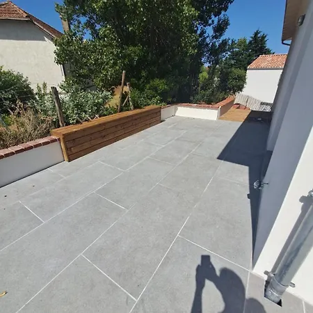 Feet In The Water, 100 M From The Center Tatil Evi *