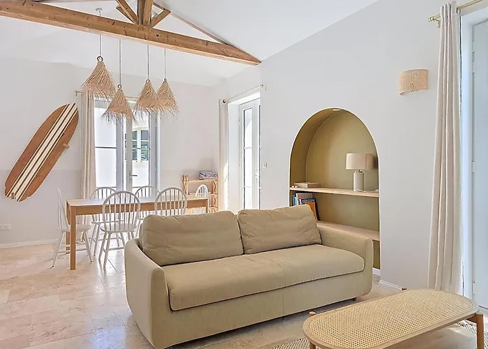 Nyaraló Feet In The Water, 100 M From The Center